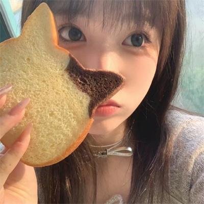 推动摇篮的手